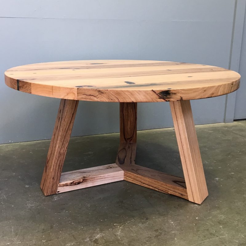 Solid Vic Ash with high feature round - three prong leg design-min